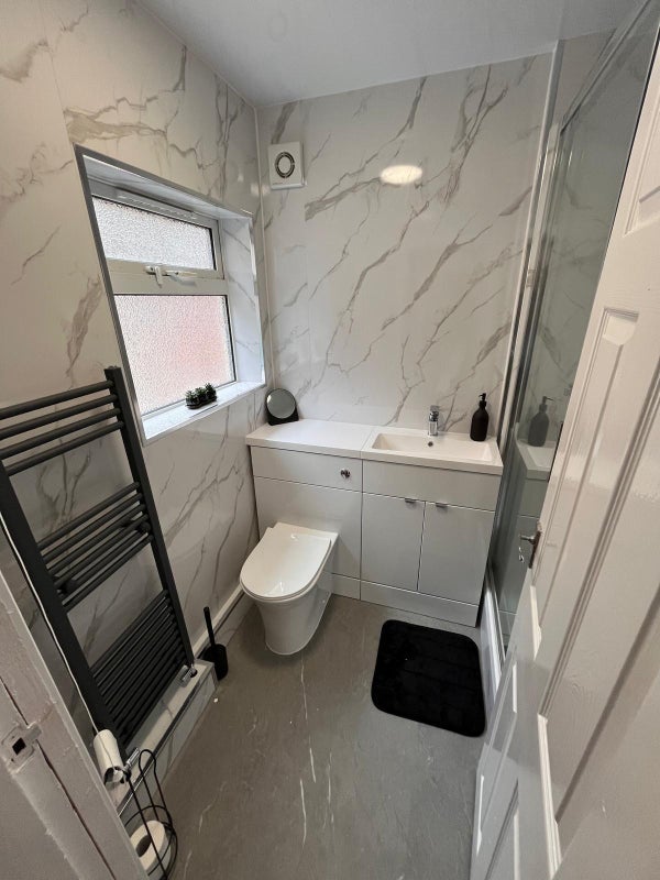 Room Newcastle Avenue in Bassetlaw