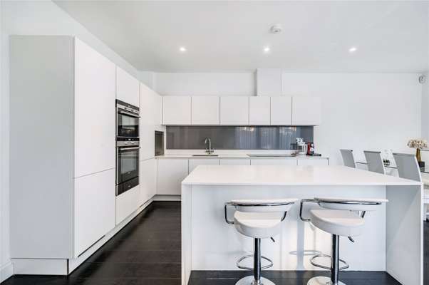 House Goldhawk Road in Greater London