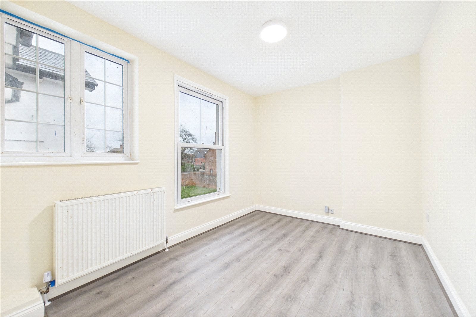Flat Dormer Close in Newbury