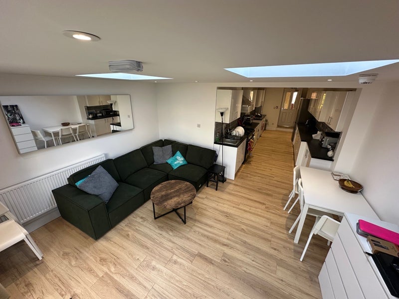 Room Hornsey Park Road in Greater London