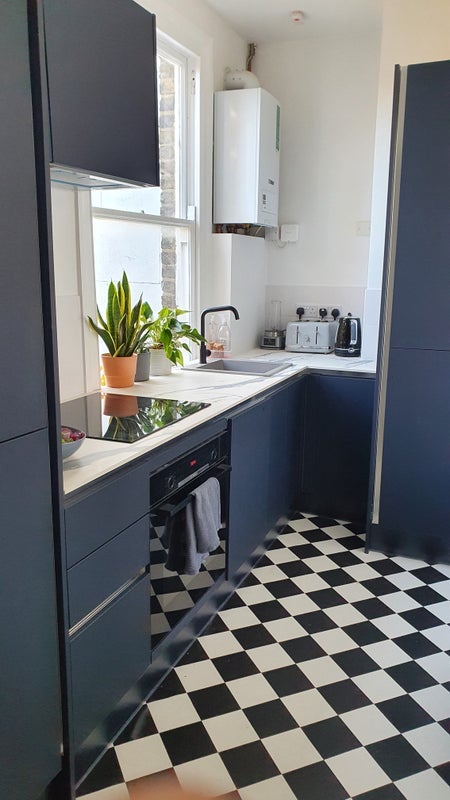 Flat Springfield Road in Greater London