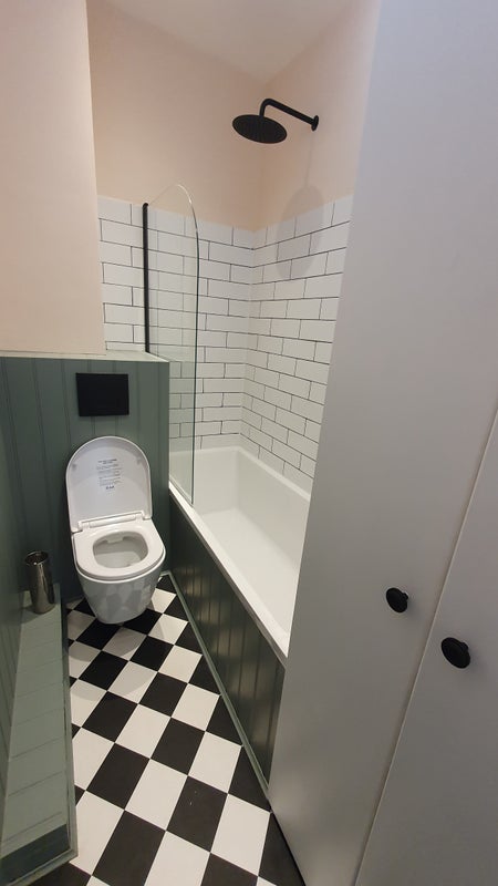 Flat Springfield Road in Greater London