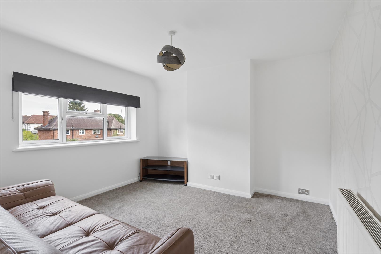 Flat Hubbards Road in Three Rivers