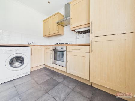 Flat Larchtree Mews in Liverpool