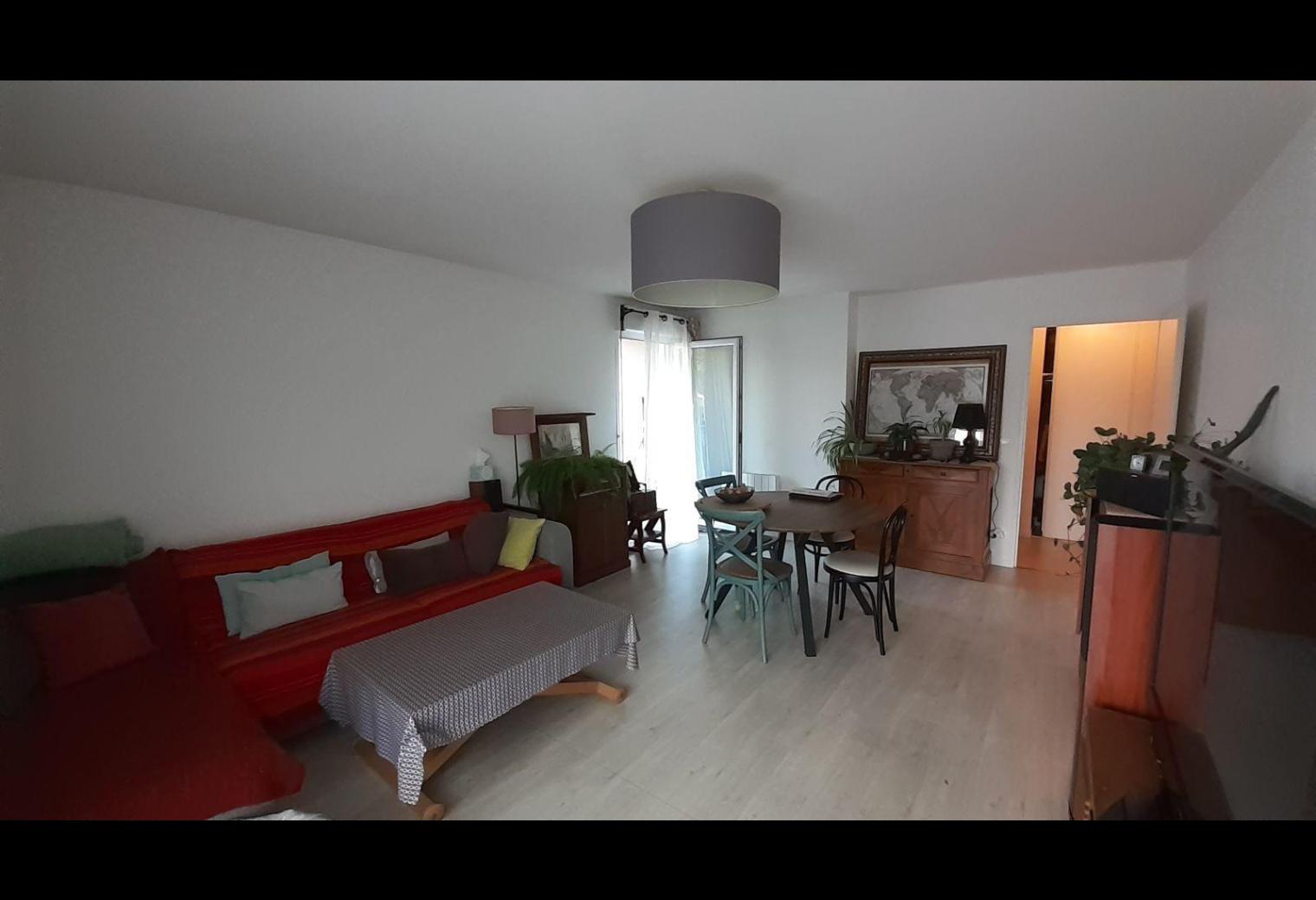 Flat Rue Adèle Denys in Saint-Erblon