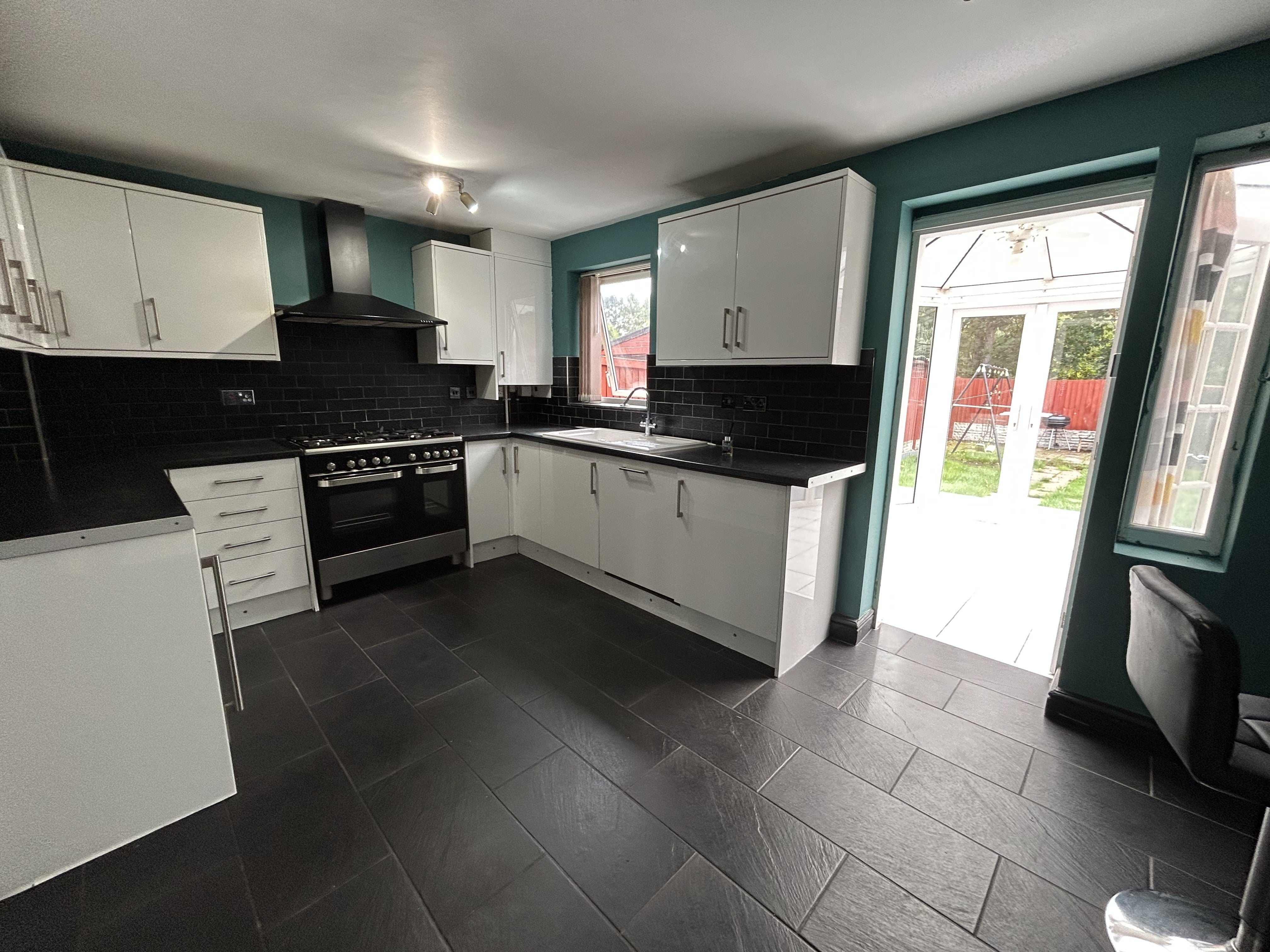 Flat Bridgewater Drive in Coseley