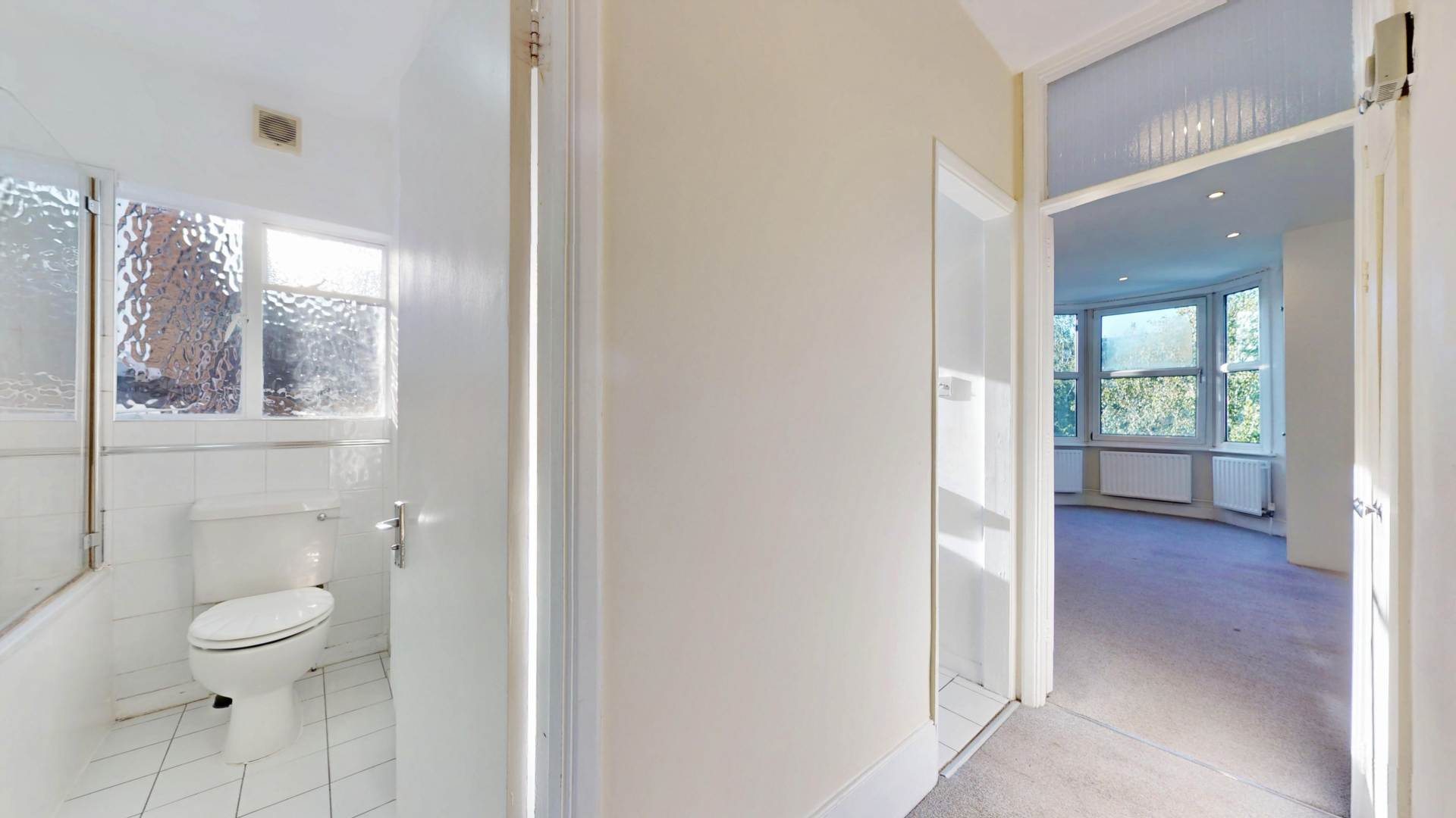 Flat Cranley Gardens in Greater London
