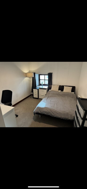 Room Argyle Street in Glasgow
