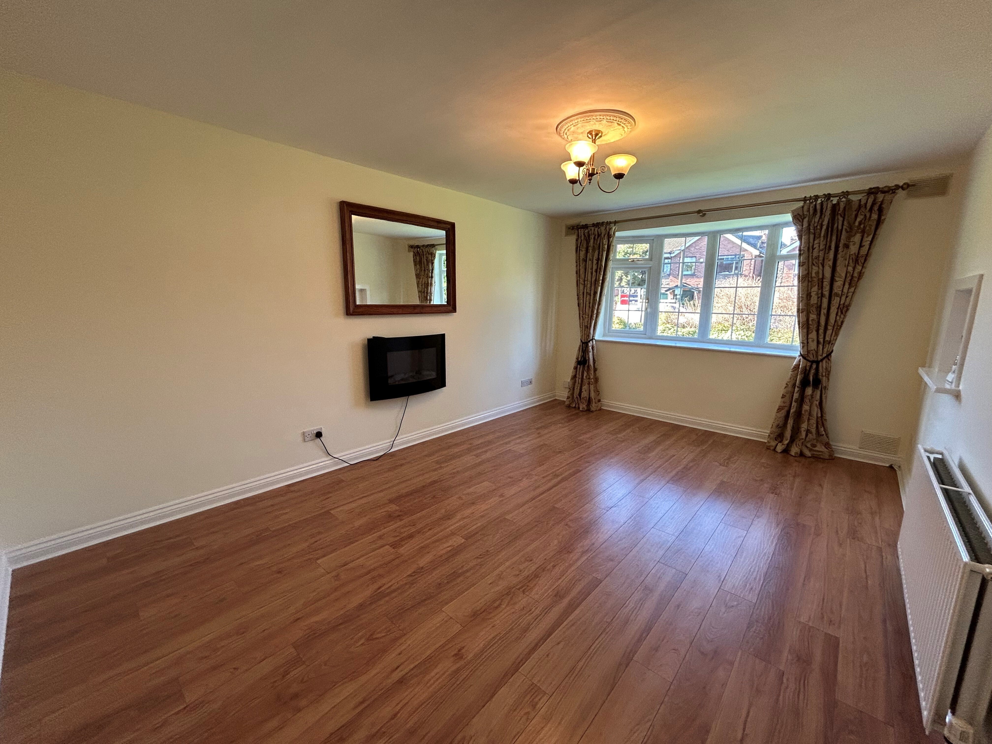 Flat Irlam Road in Trafford
