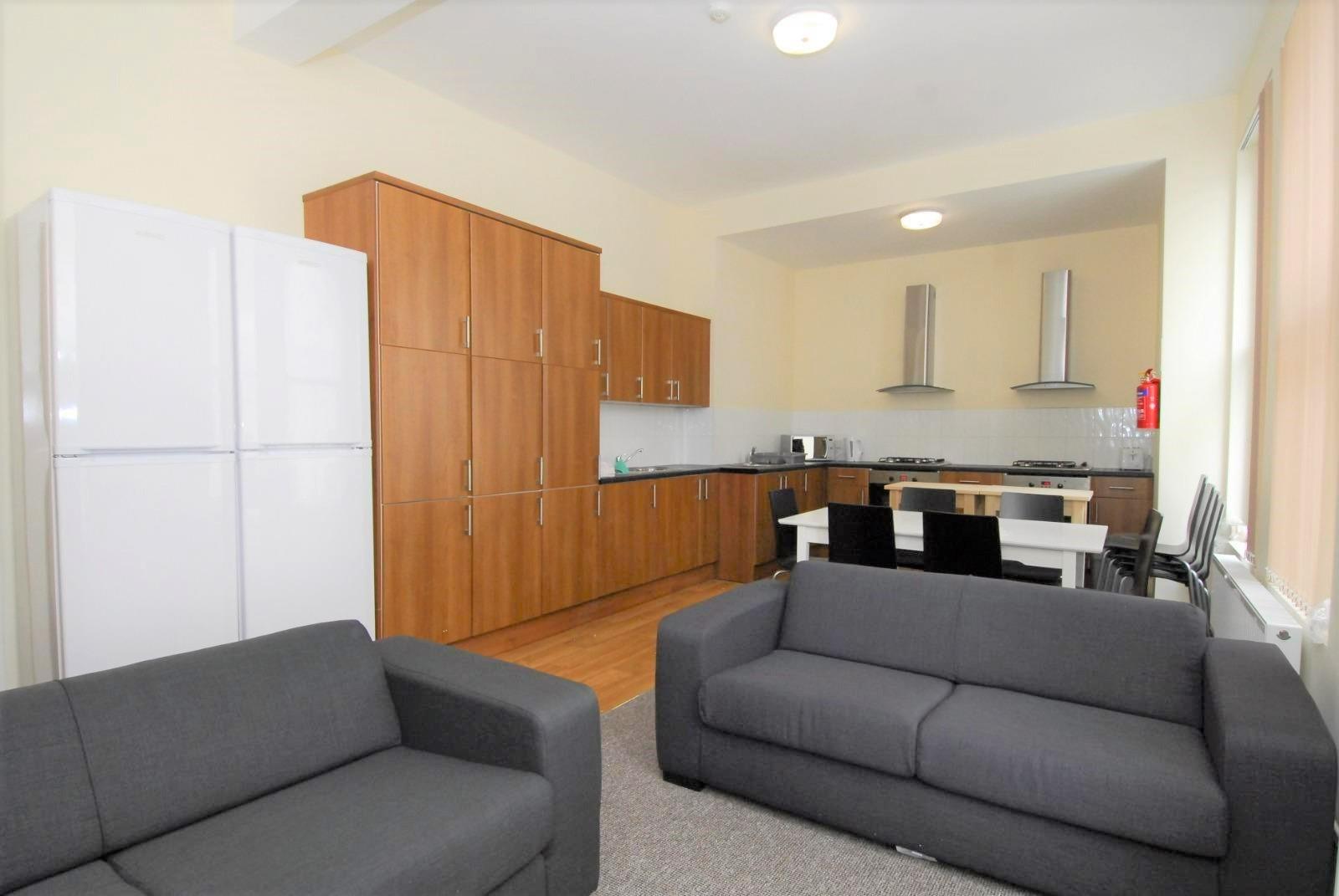 Room Ebrington Street in Plymouth