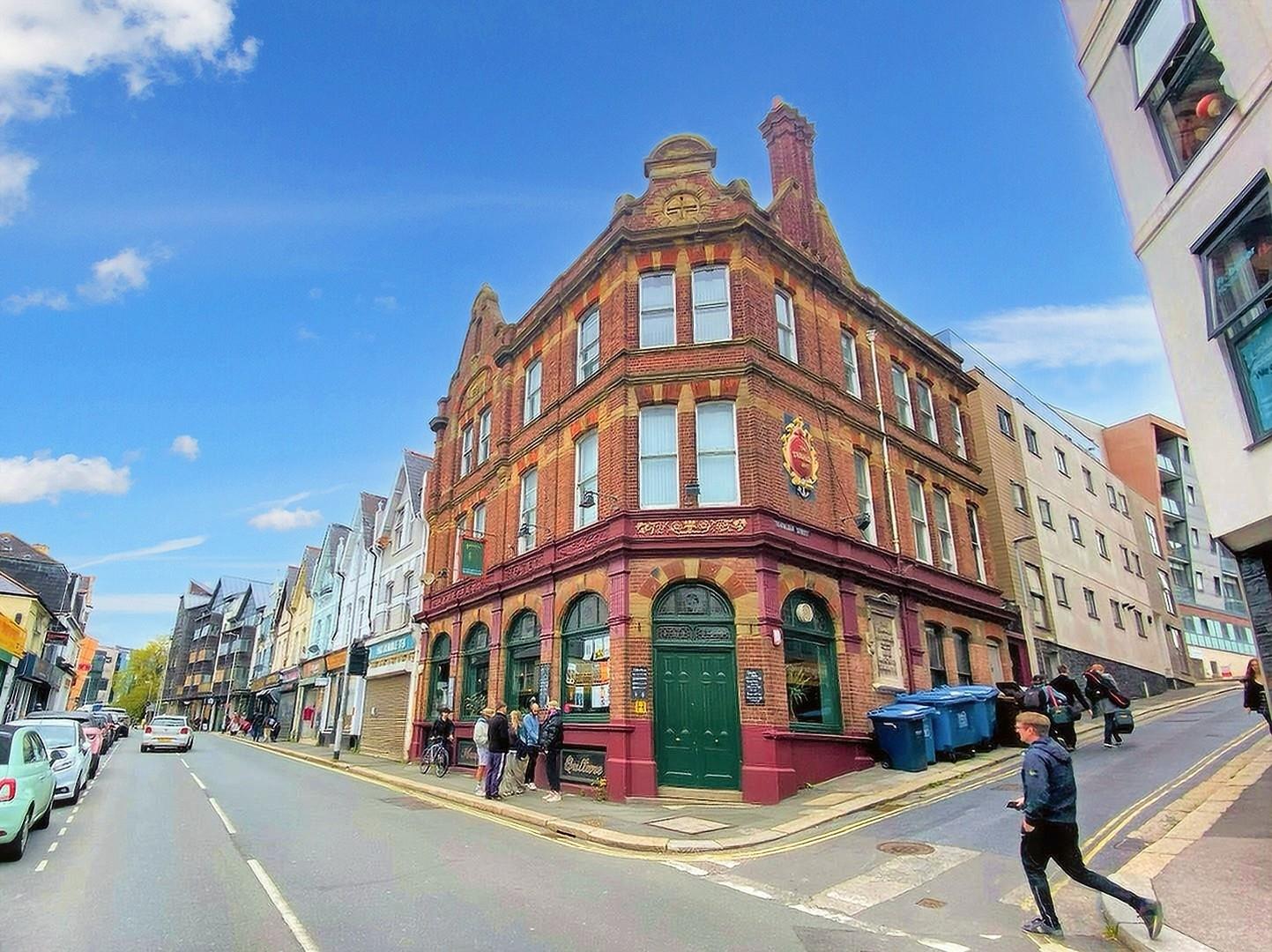 Room Ebrington Street in Plymouth