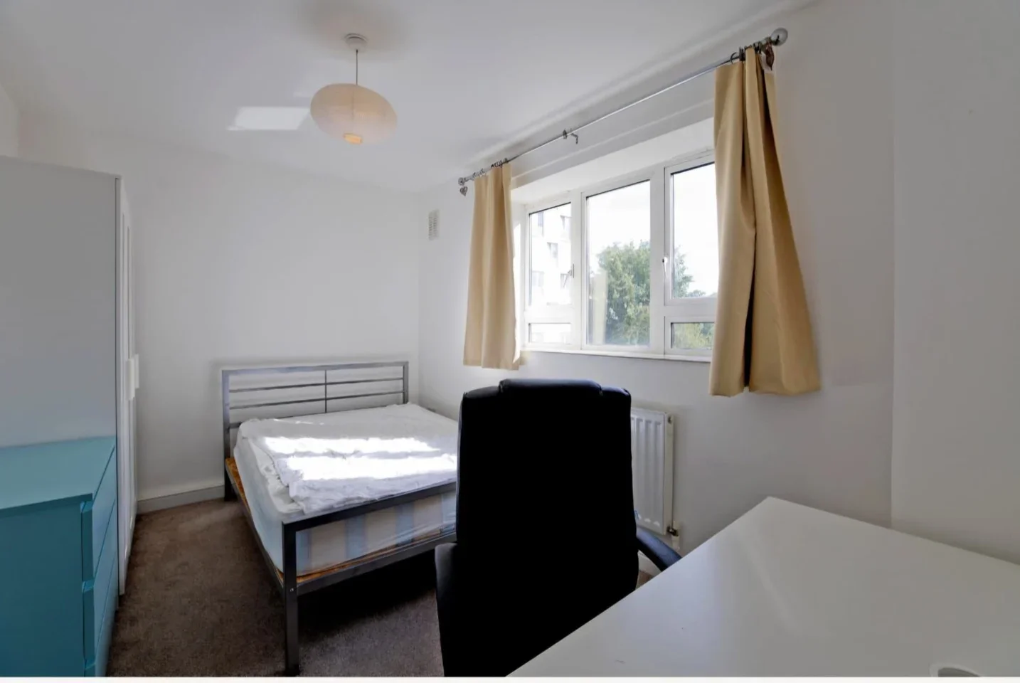 Flat Stanhope Street in Greater London