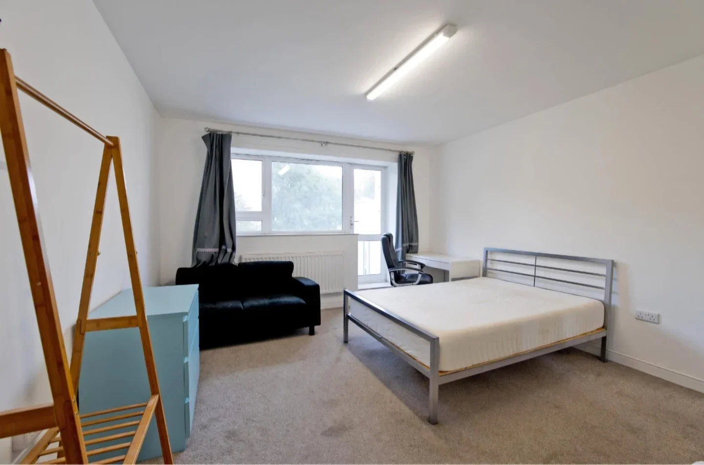 Flat Stanhope Street in Greater London