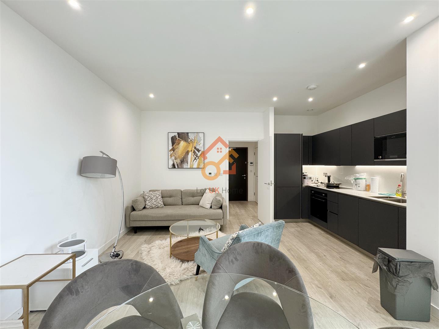 Flat Scrimgoeur Place in Greater London