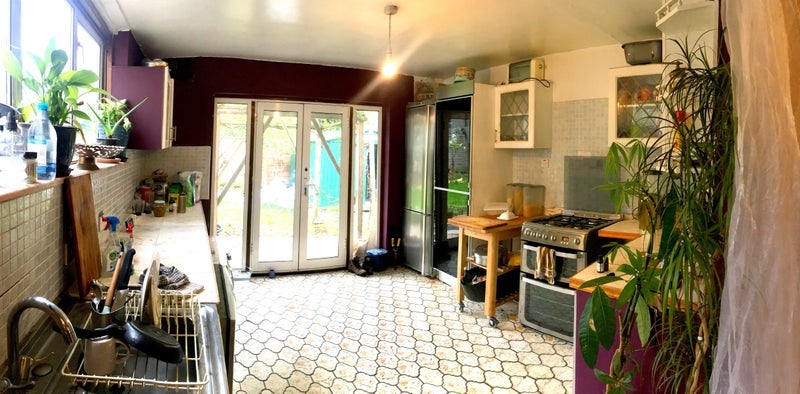 Room Bethune Road in Greater London