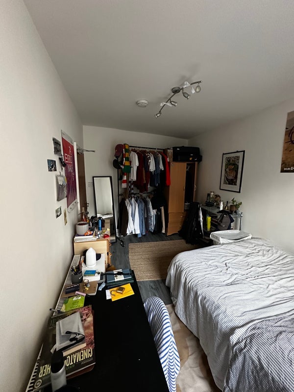 Room Bethnal Green Road in Greater London