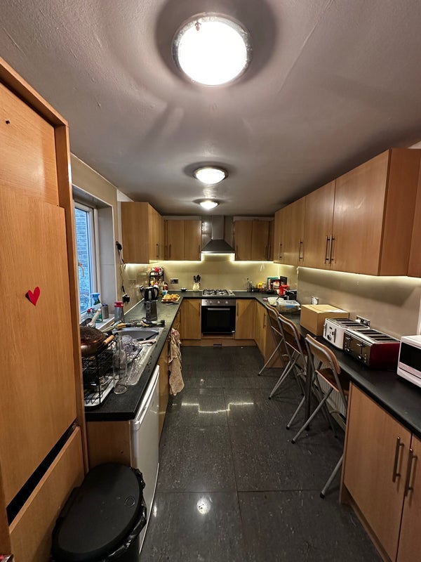Room Bethnal Green Road in Greater London