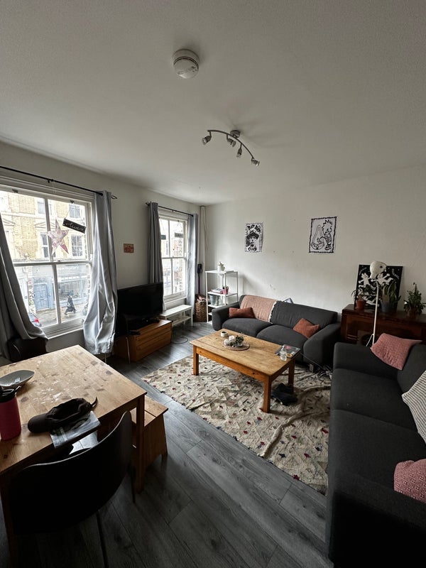 Room Bethnal Green Road in Greater London