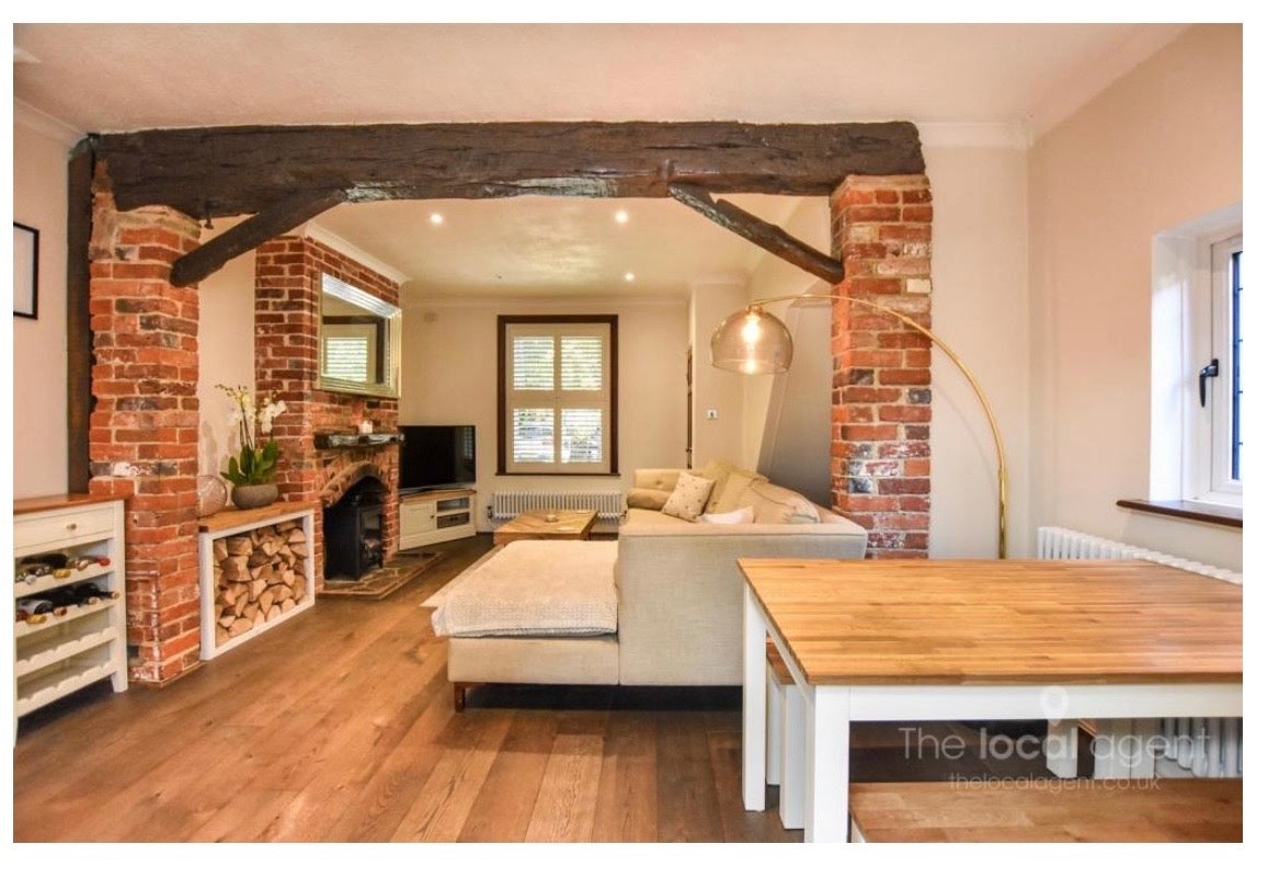 Room Manor Lane in Reigate and Banstead
