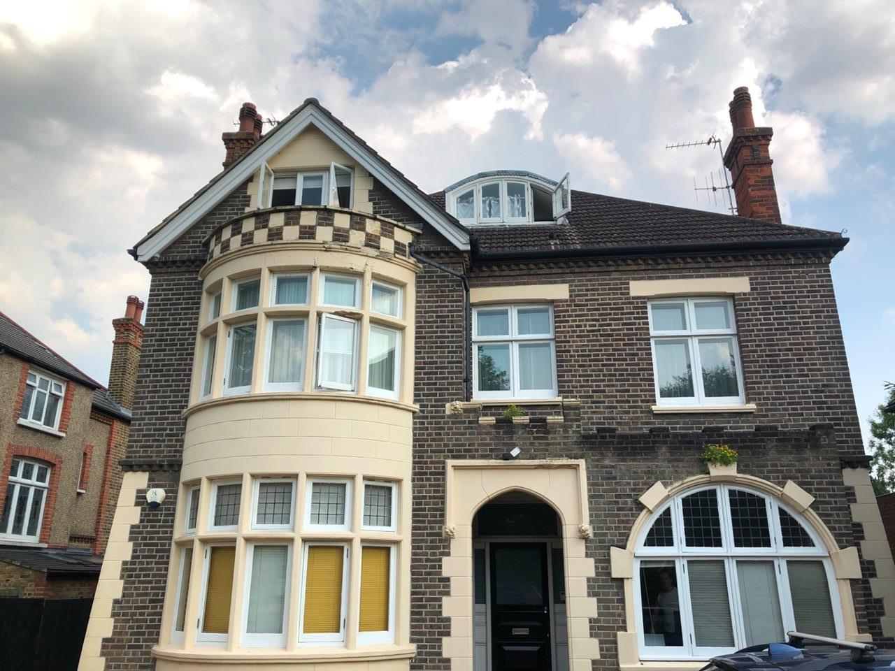 Room The Avenue in Epsom and Ewell