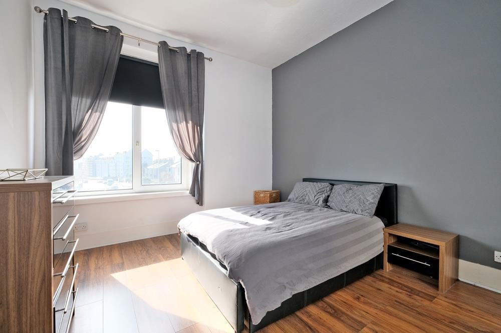 Flat Holburn Street in Aberdeen