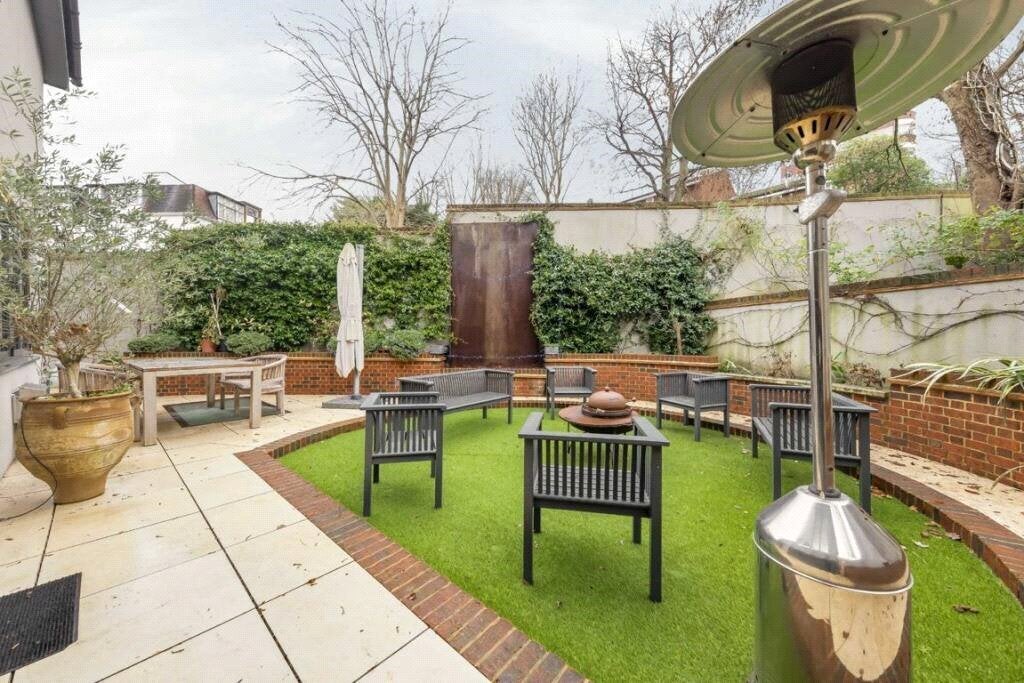 House Hornsey Lane Gardens in Greater London