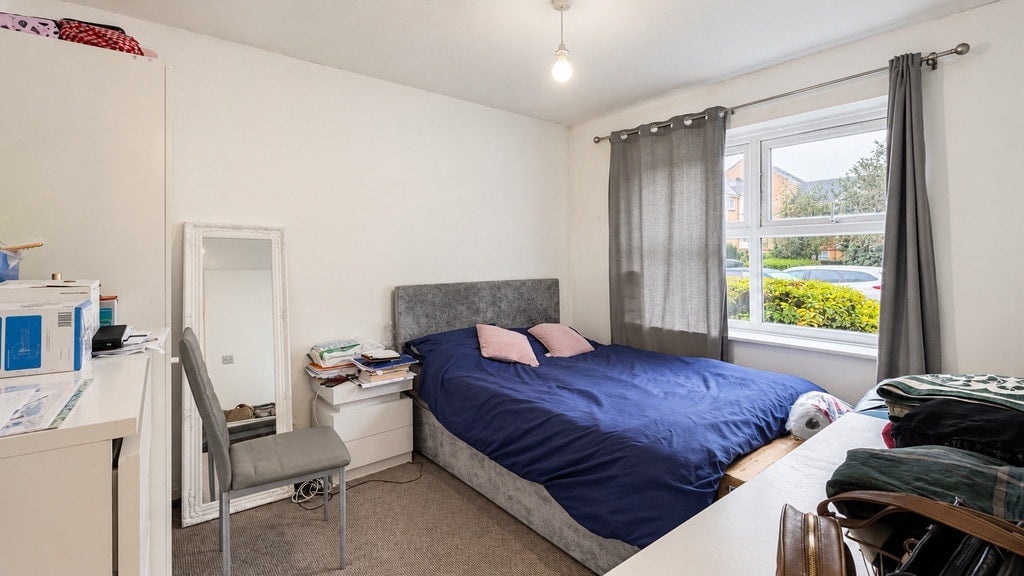 Flat Angelica Drive in Greater London