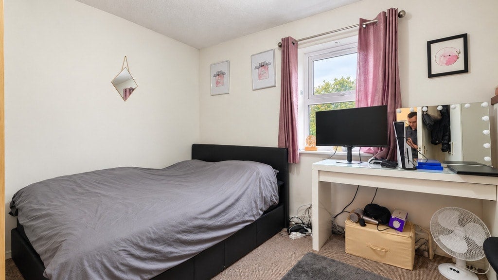 Flat Angelica Drive in Greater London