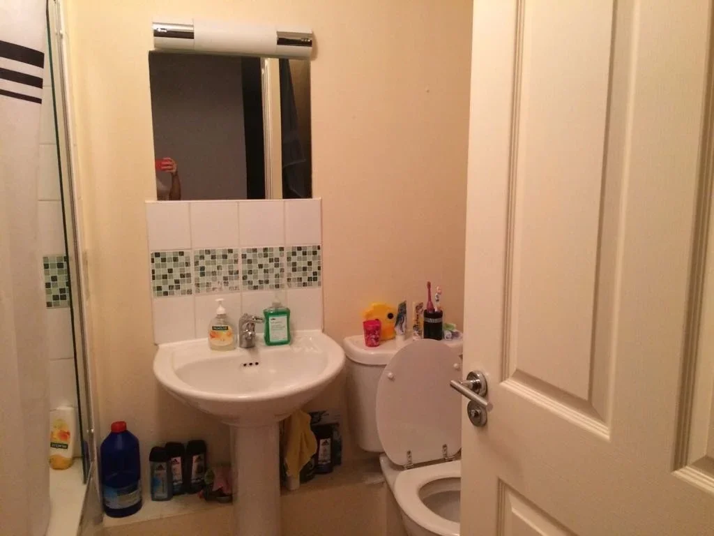 Flat Bentinck Road in Greater London