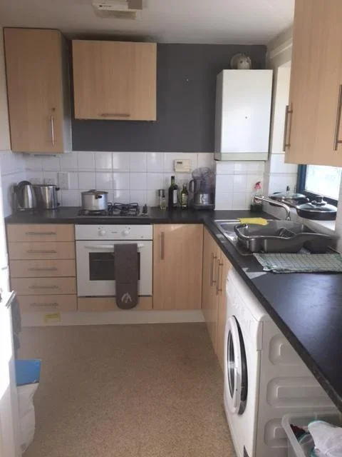 Flat Bentinck Road in Greater London