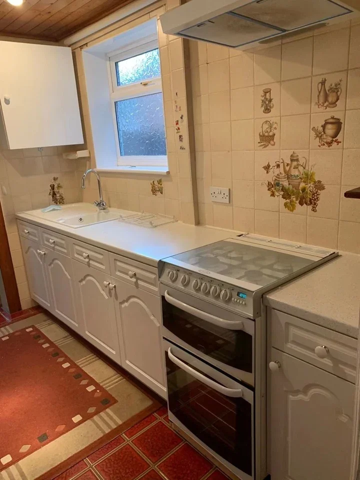 Room New Way Road in Greater London