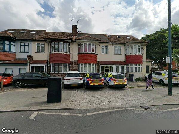 Flat Ilford Lane in Greater London