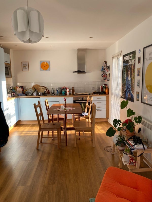 Flat Highwood Close in Greater London