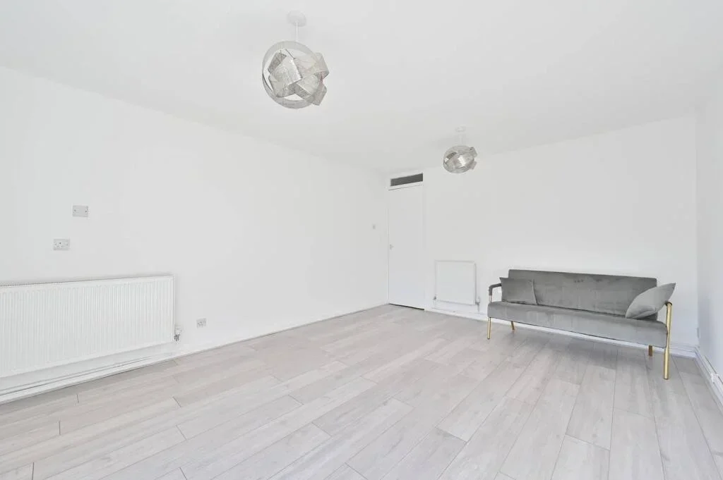 Flat Lambert Court in Hertsmere