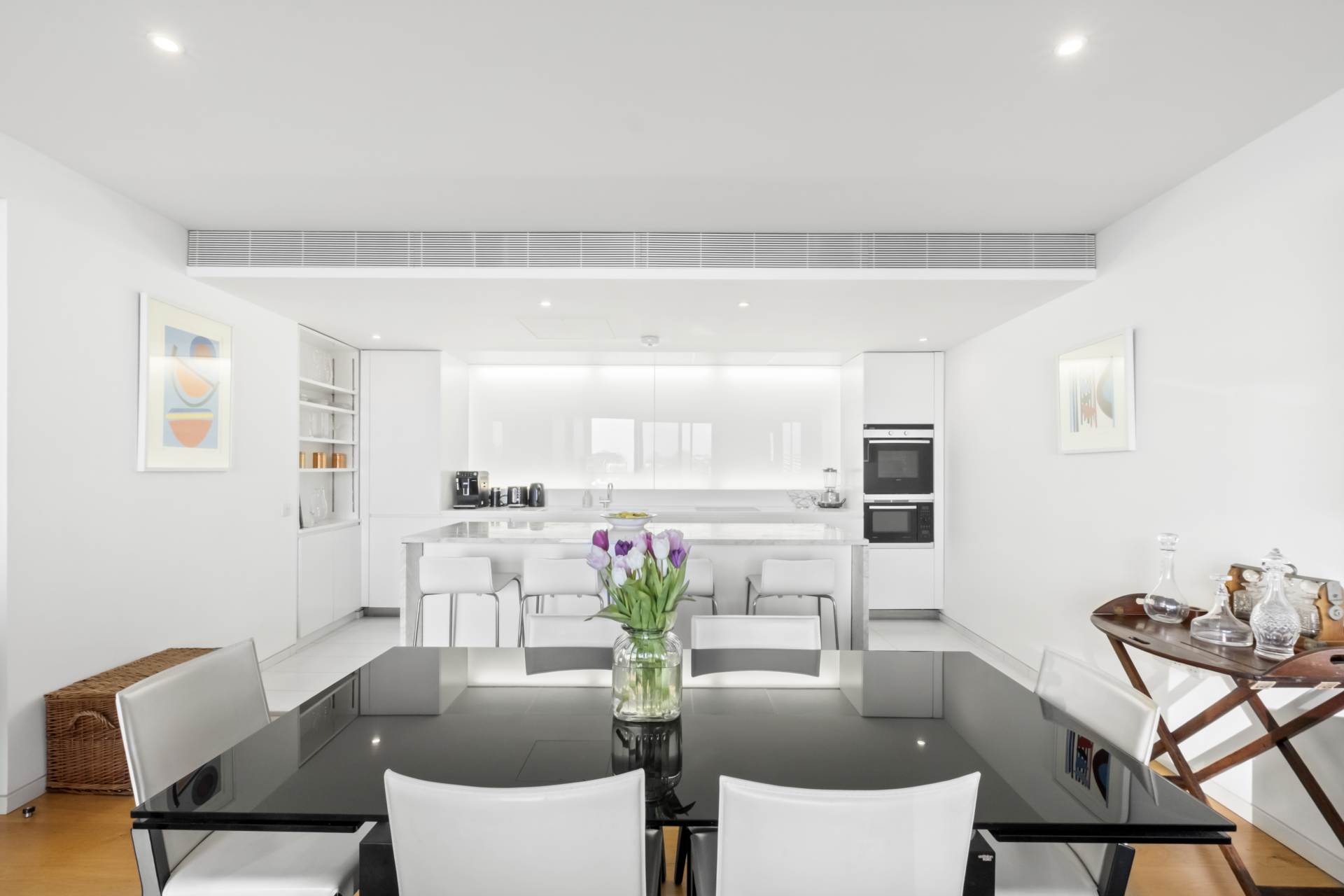 Flat Hester Road in Greater London