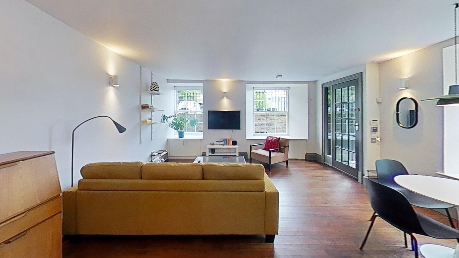Flat Dundas Street in City of Edinburgh