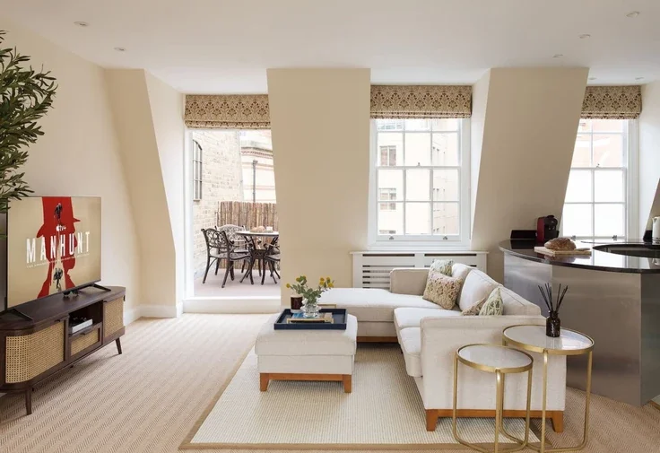 Flat Bruton Place in City of Westminster