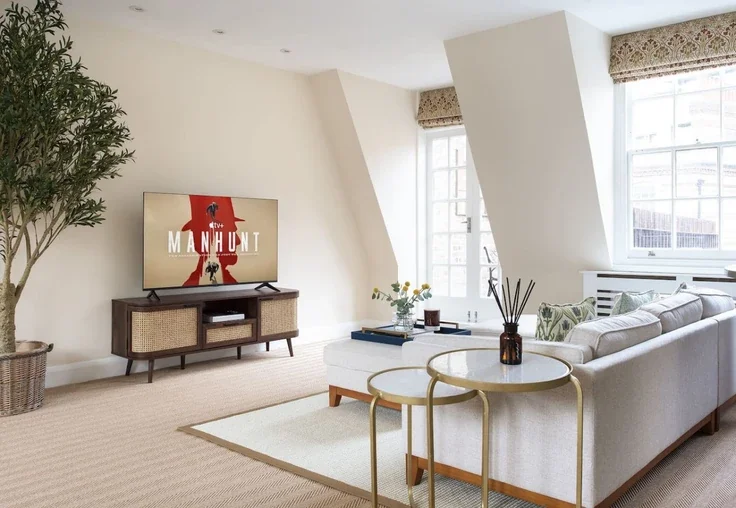 Flat Bruton Place in City of Westminster