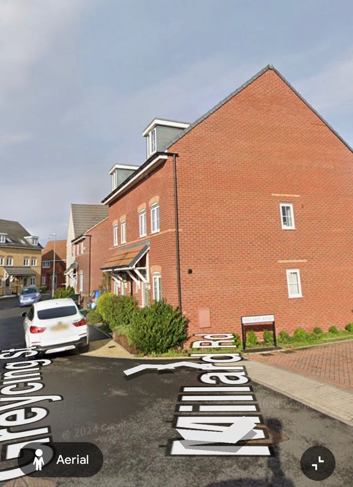 House Greycing Street in Blunsdon St Andrew