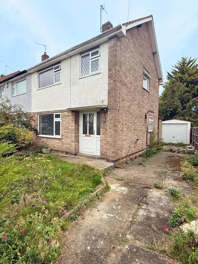 House Cheshire Drive in Oadby and Wigston