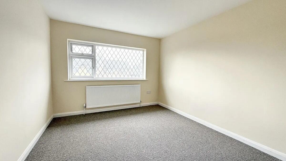 House Cheshire Drive in Oadby and Wigston