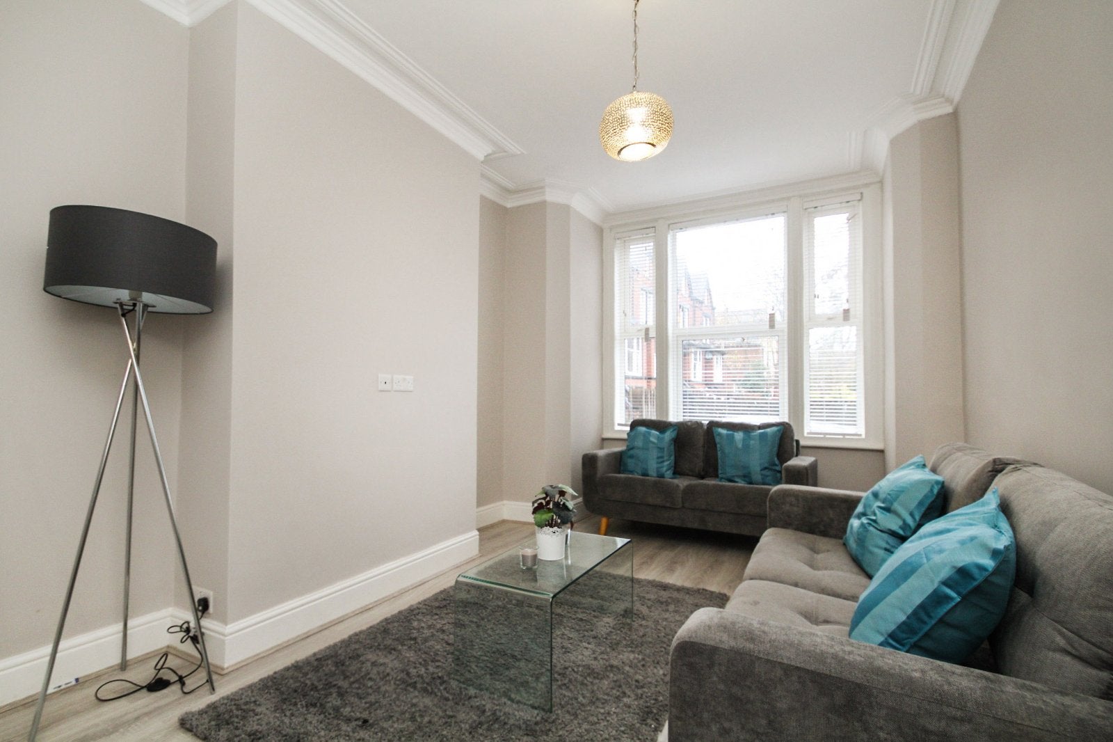 House Back Oakfield Terrace in Leeds