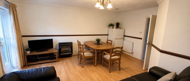 Room Heron Drive in Nottingham