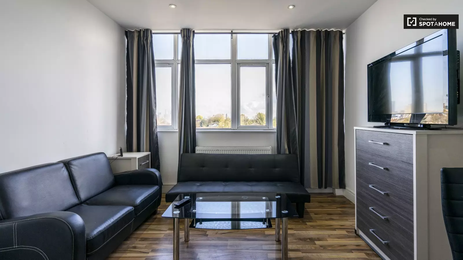 Flat Achillies Close in Greater London
