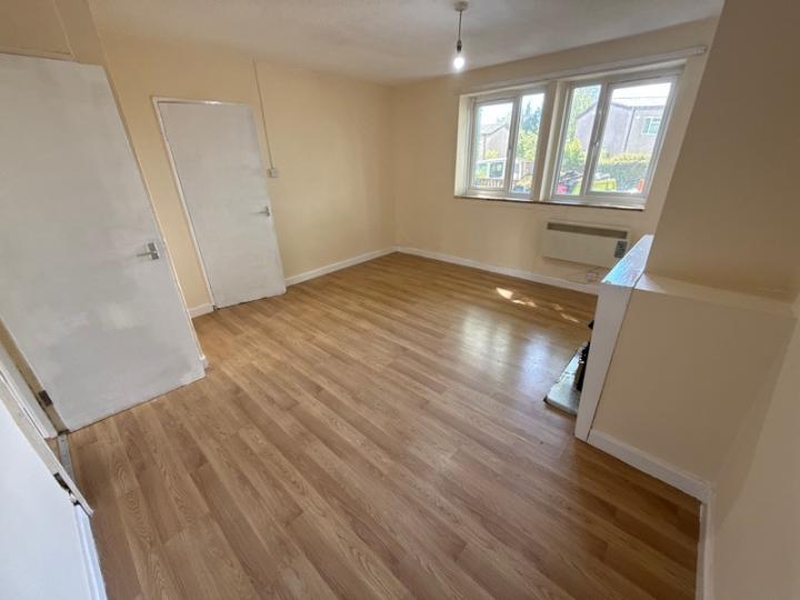 Flat Lenthall Road in Oxford