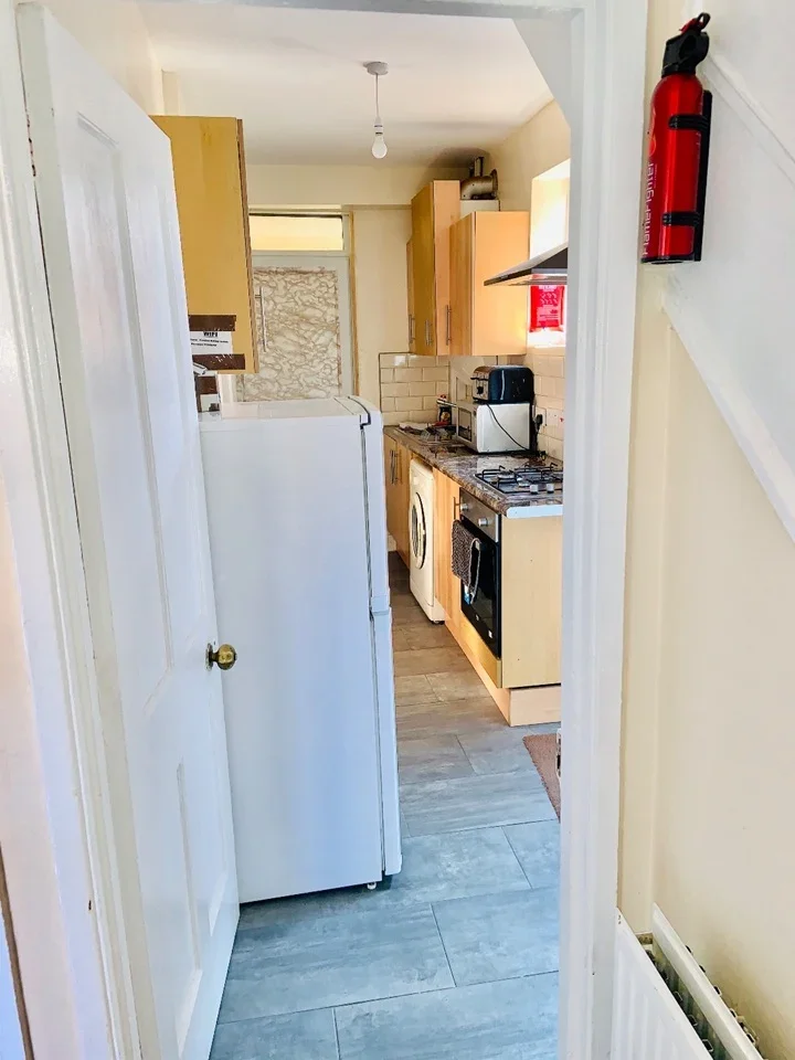 Room Downham Way in Greater London