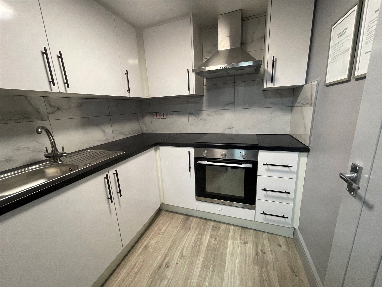 Room Beecham Road in Reading
