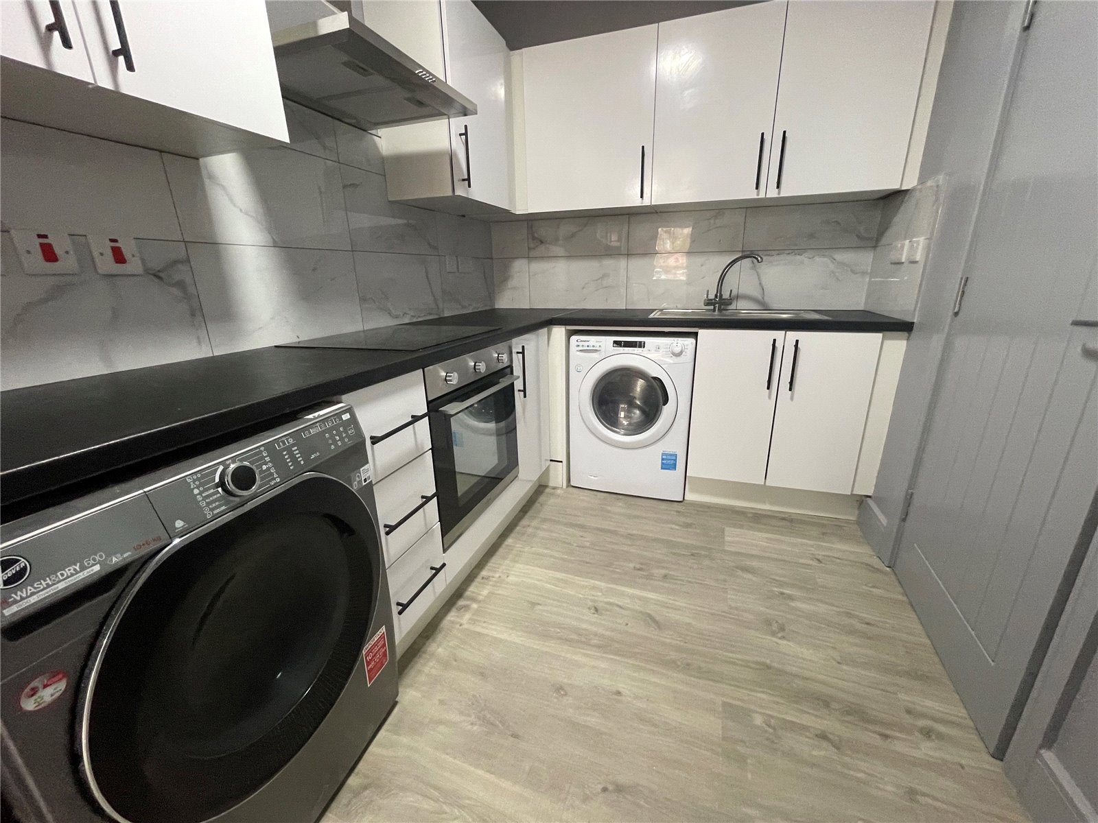 Room Beecham Road in Reading