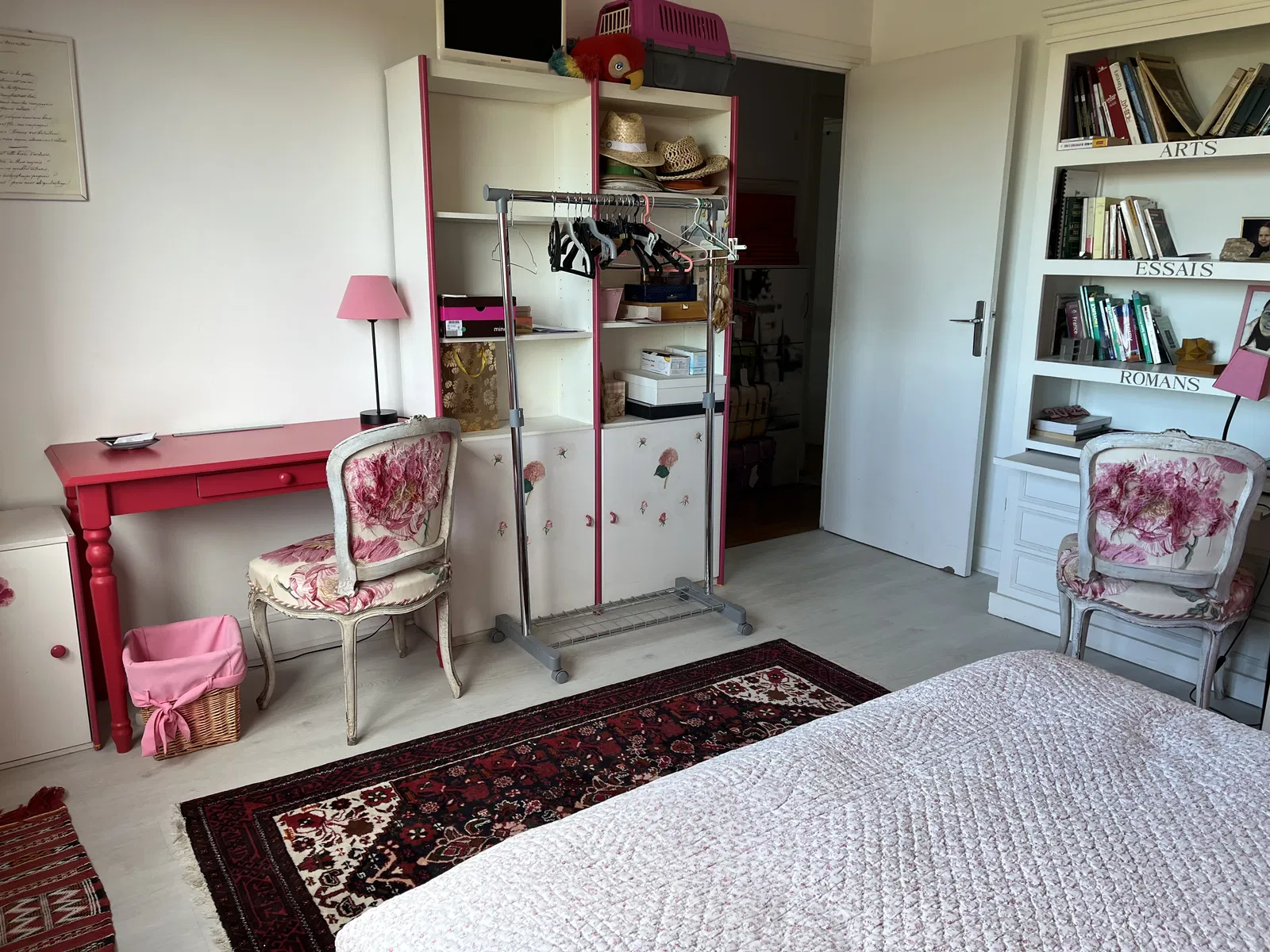 Room Parc de Chalin in Écully
