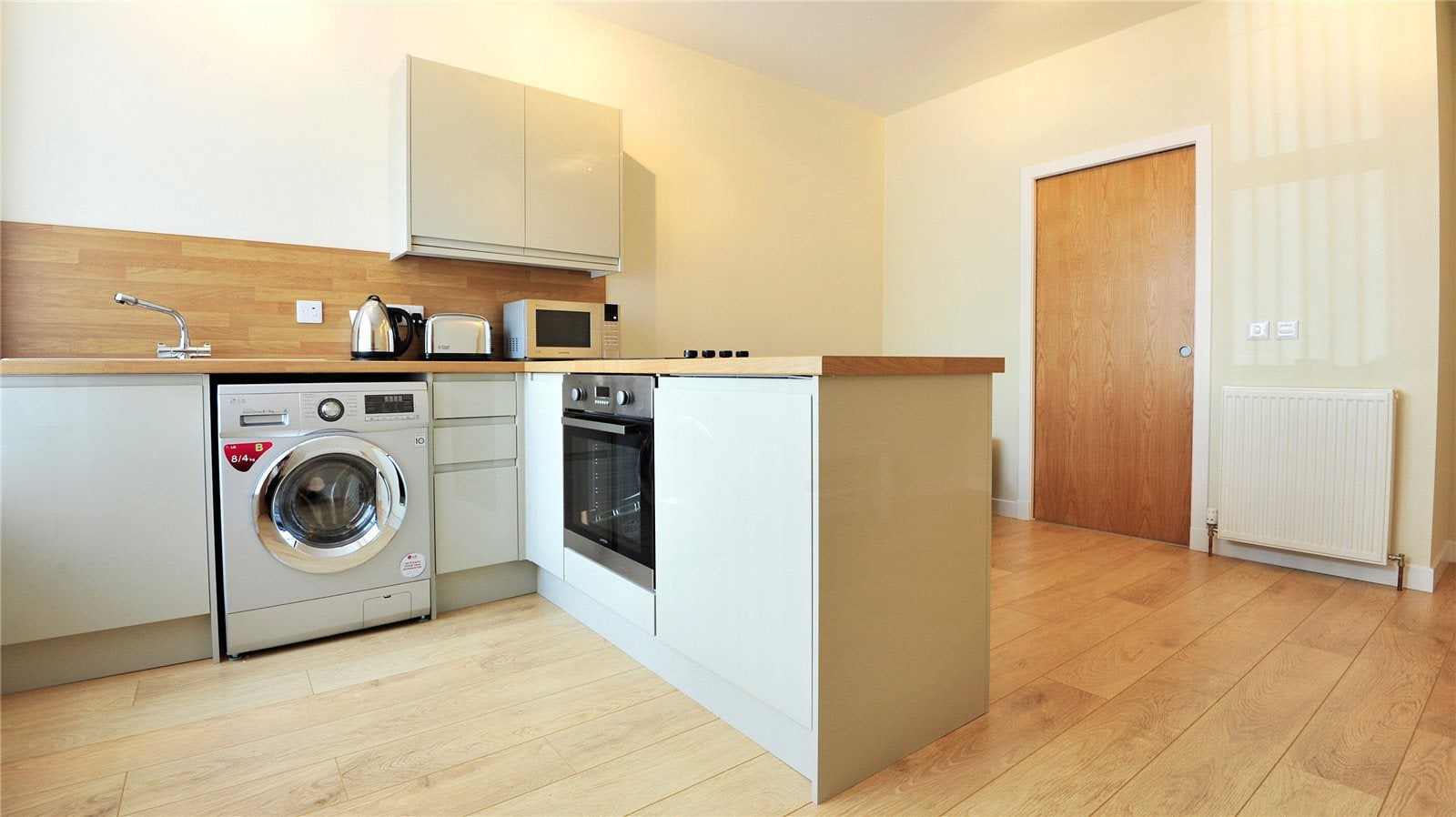 Flat Urquhart Road in Aberdeen City